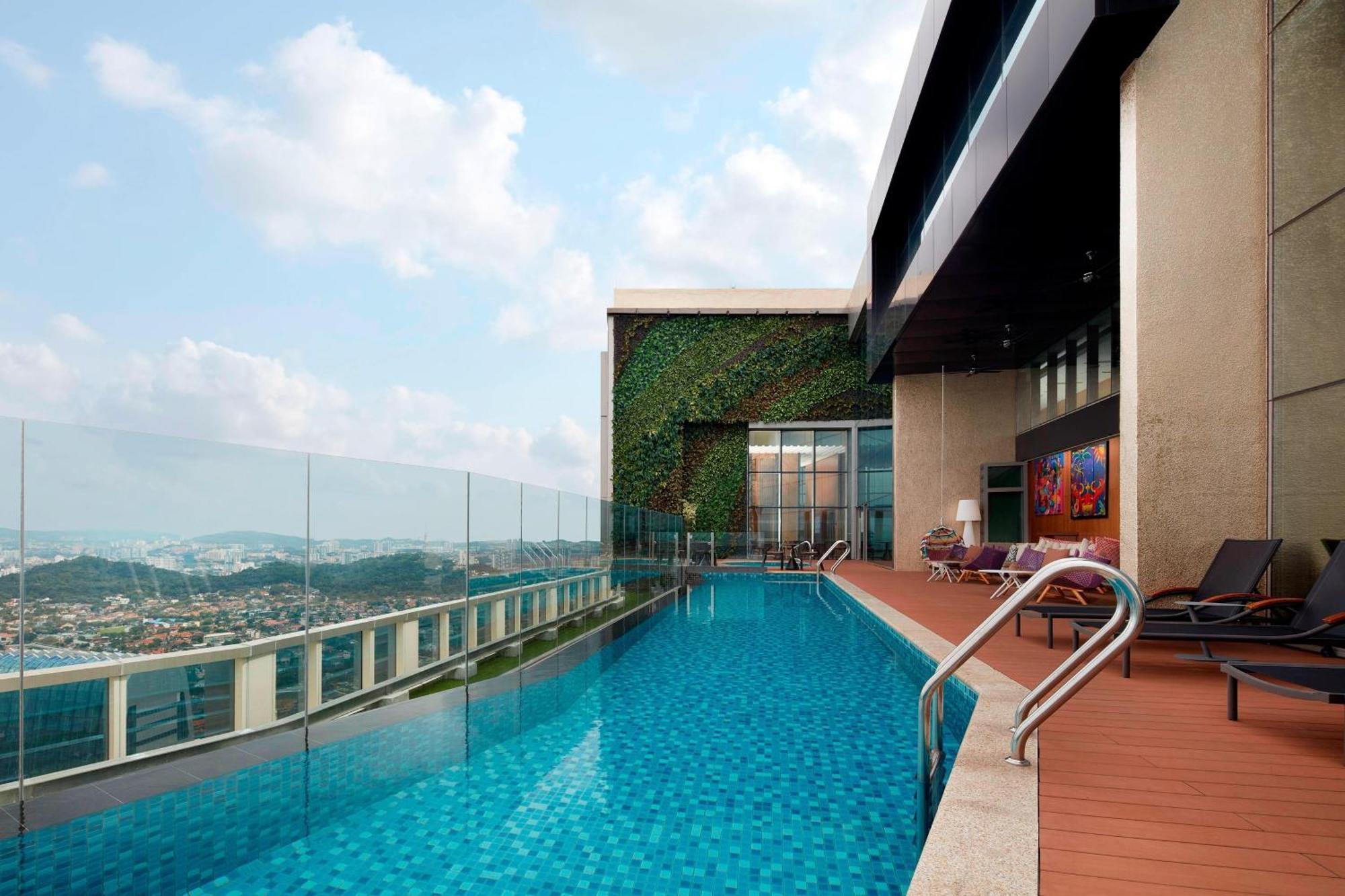 Sheraton Petaling Jaya Hotel Екстер'єр фото